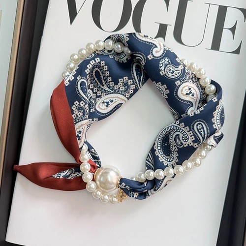 Pearl magnetic clasp scarf - pearl,