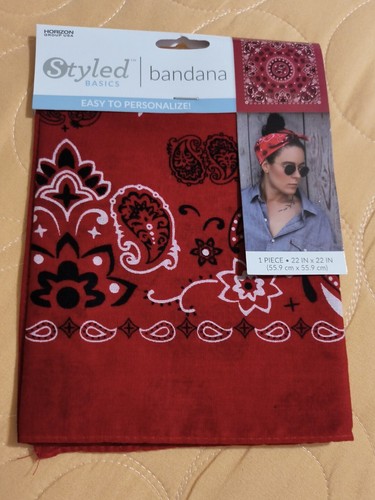 Women red paisley - women's, design