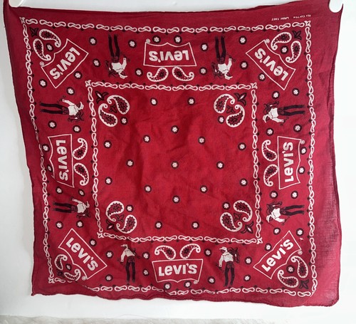 Vtg levi red - vtg, paisley